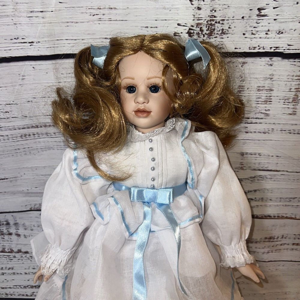 Hamilton Collection Porcelain Ceramic Doll "Daphne"‎ 18 Inches
